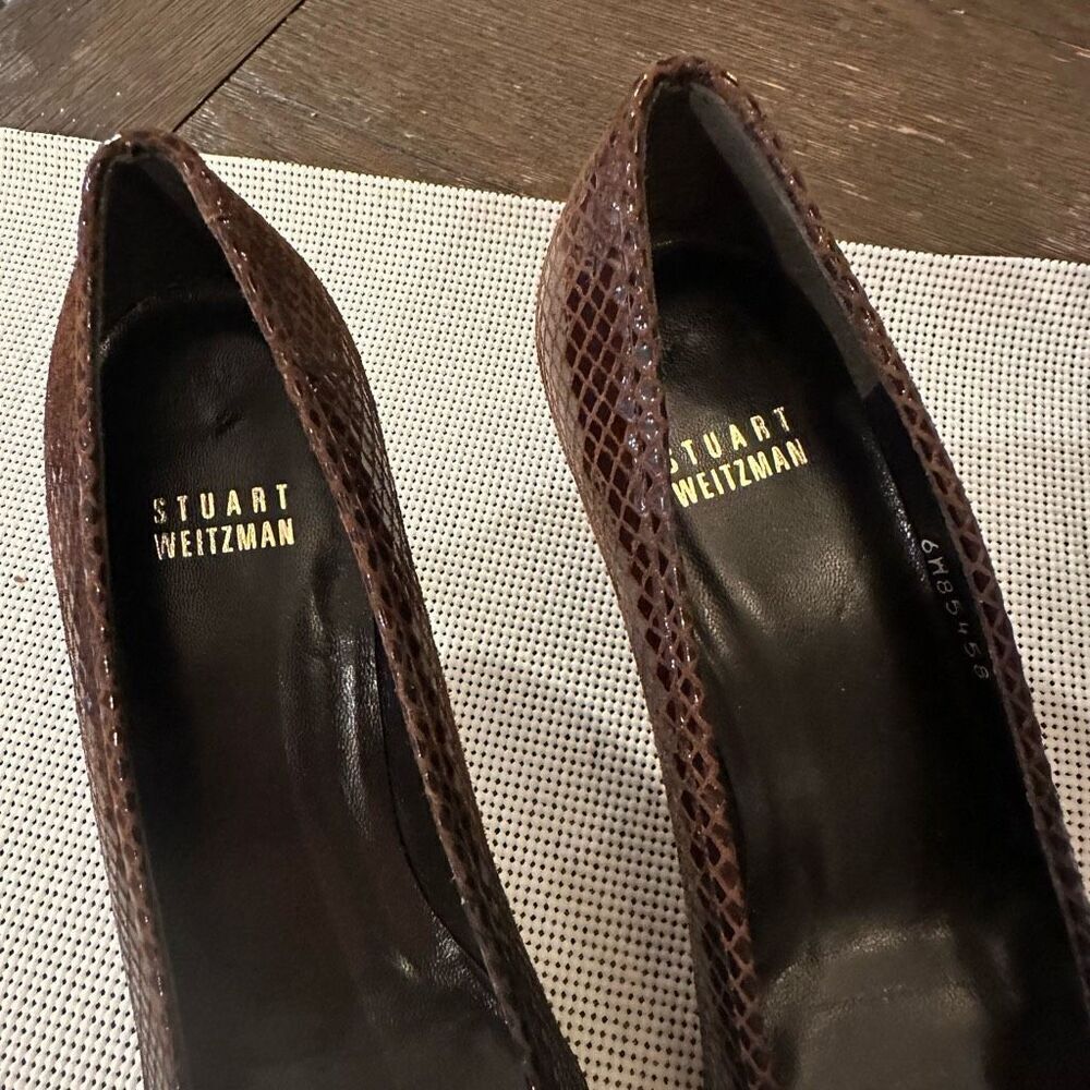 Stuart Weitzman Brown Pointed Toe Python Embossed… - image 3